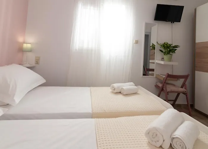 Casa Elemar With Private Yard Villa Hersonissos (Crete)