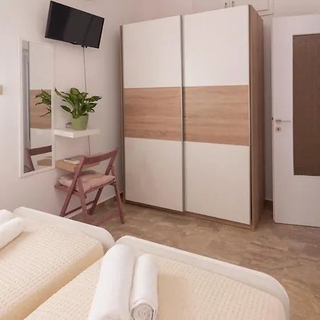 Casa Elemar With Private Yard 赫索尼索斯