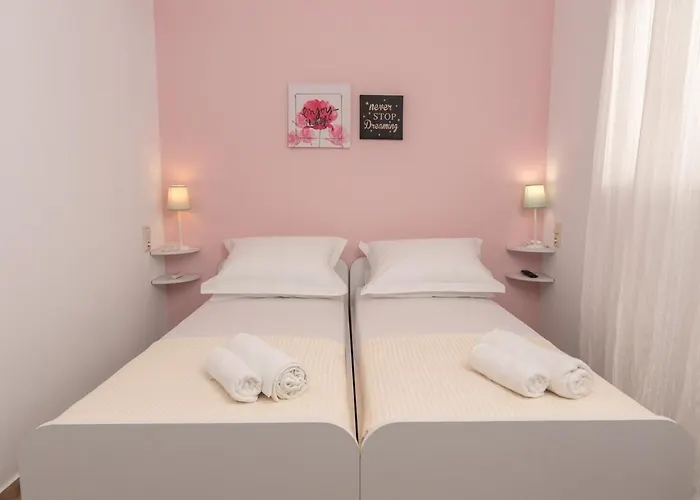 Casa Elemar With Private Yard